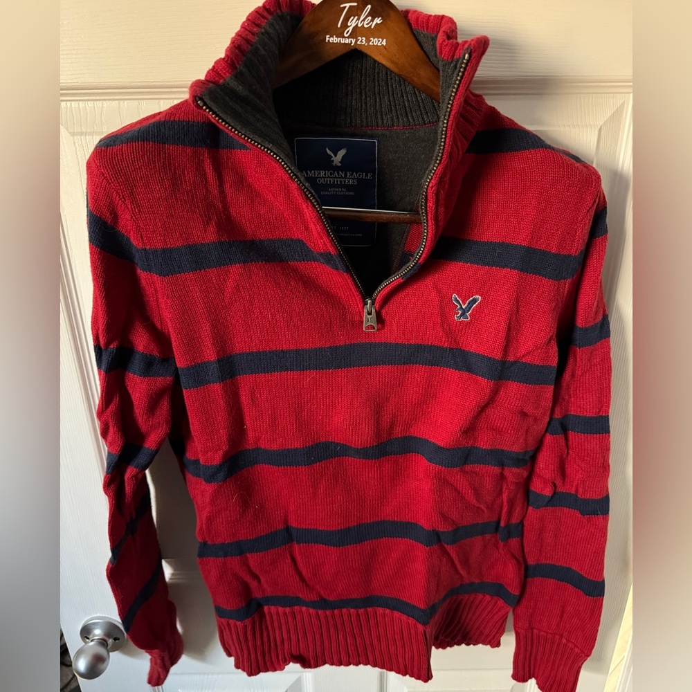 American Eagle Men’s 3/4 Zip Sweater - Size Medium - Red & Blue Stripes